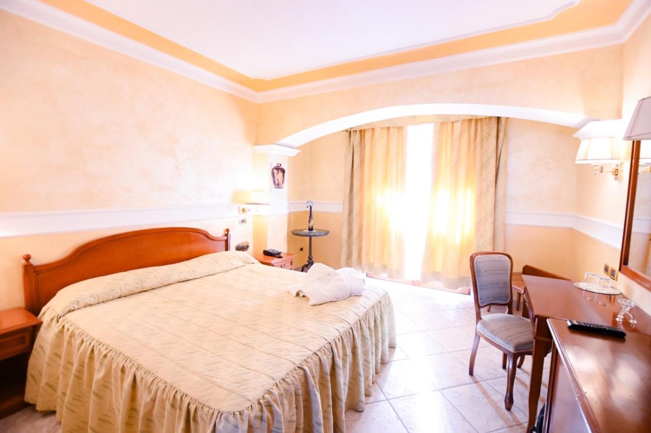 Afrodite Boutique Hotel Bovalino Marina Exterior foto