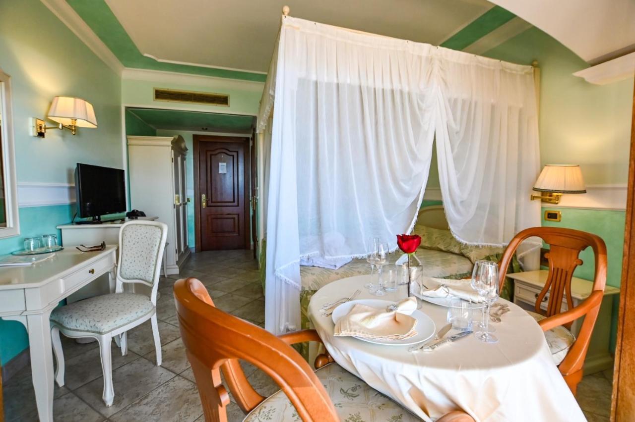 Afrodite Boutique Hotel Bovalino Marina Exterior foto